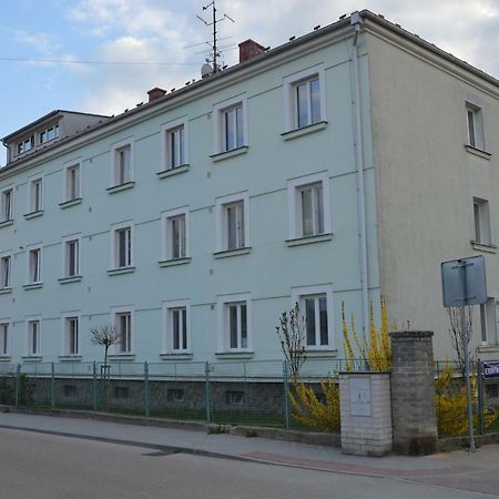 Apartmanovy Byt Třeboň Exterior foto